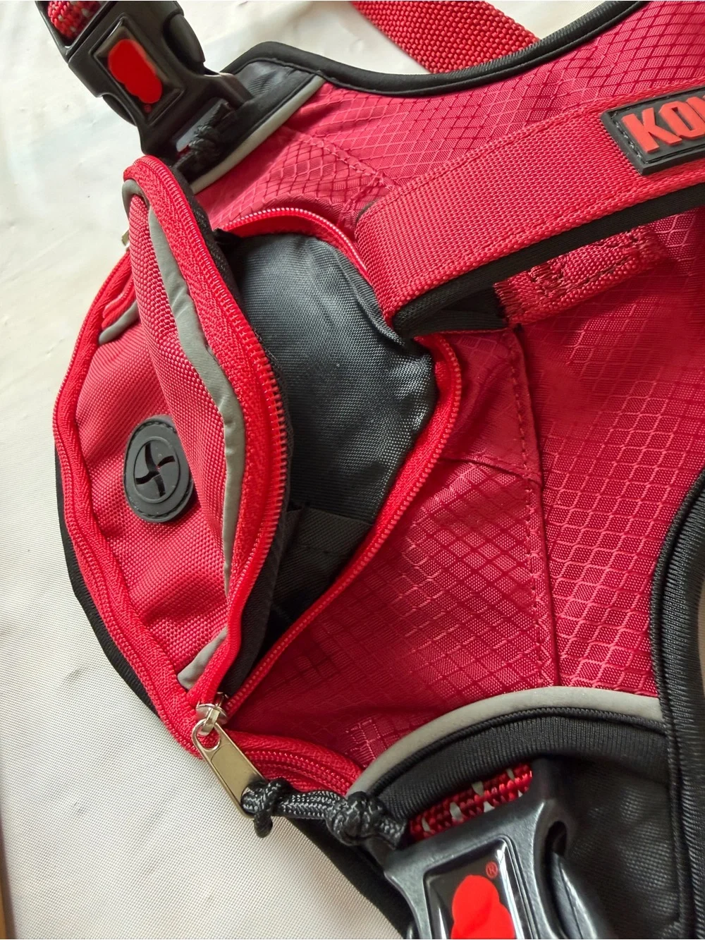 Kong Red Reflective Pocket Dog Harness Vest Padded Mesh Size L adjustable nWOT